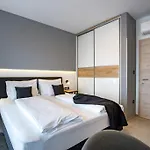 Valis Apart-hotel