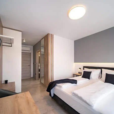 Hotel apartamentowy Valis *
