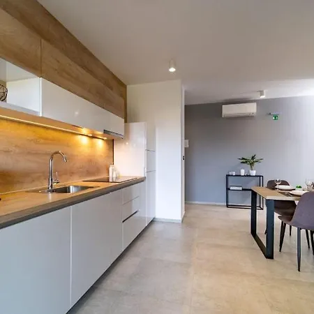 Valis Hotel apartamentowy *